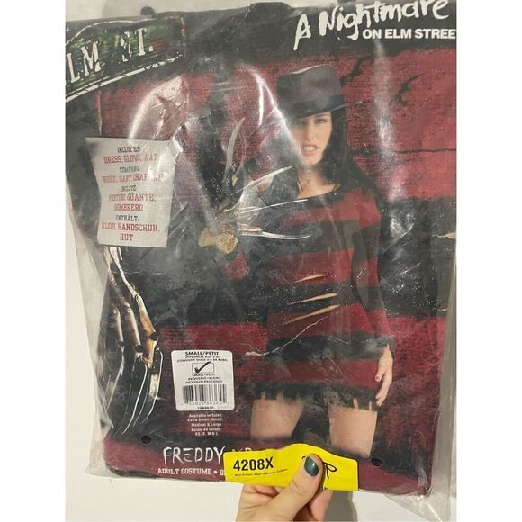 New A Nightmare on Elm Street Women’s Small Sexy Ms Freddy Krueger Halloween - Picture 1 of 5